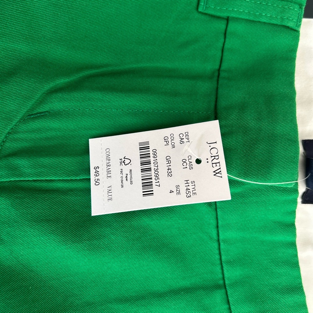 J. Crew Green Bermuda Shorts Tailored Cotton Blend, NWT, Size 4, Emerald Green - Picture 3 of 3
